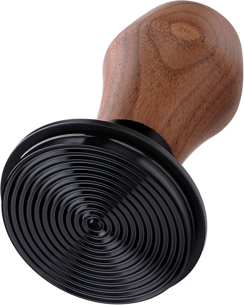 Normcore 53.3mm Eszpresszó Kávétömörítő V4 - Rugós Tamper Titán Bevonattal, Bordázott Alap, Amerikai Diófa Fogantyú