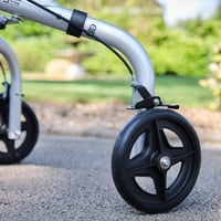 Rollator cu 3 roți NRS Healthcare Freestyle, 5 kg – auriu-șampanie 4