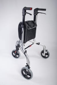 Rollator cu 3 roți NRS Healthcare Freestyle, 5 kg – auriu-șampanie 5