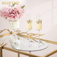 NUPTIO Arany Pezsgőspohár Szett Mr & Mrs Felirattal - 2 db Elegáns Gravírozott Üvegpohár Esküvőre, Évfordulóra, Eljegyzésre 3