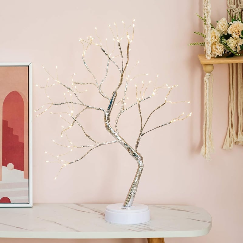 NUPTIO LED Világító Dekorációs Fa 49 cm - Mini Karácsonyfa Meleg Fehér Fénnyel - Beltéri Asztali Dísz Esküvőre, Partikra, Ünnepekre

AI: I'v