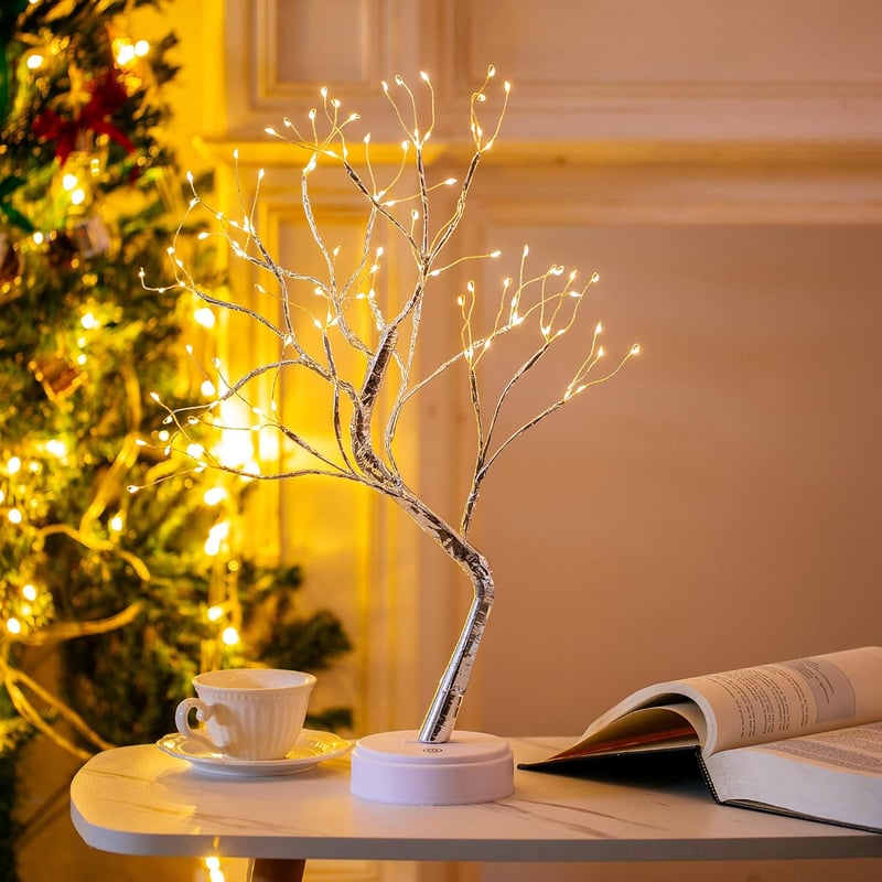 NUPTIO LED Világító Dekorációs Fa 49 cm - Mini Karácsonyfa Meleg Fehér Fénnyel - Beltéri Asztali Dísz Esküvőre, Partikra, Ünnepekre

AI: I'v