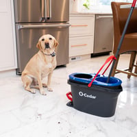 O-Cedar RinseClean rotačný mop s vedrom a systémom na čistú vodu, odstráni 99 % baktérií, na umývanie podláh 10