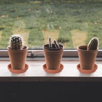 Podmiska pod kvetináč OGANAZI z terakoty 12,6 cm – 6 ks okrúhlych hlinených podtácok pod kvetináče na vnútorné aj vonkajšie použitie 8