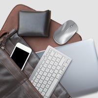 OMOTON Bluetooth Billentyűzet és Egér Szett Mac Eszközökhöz - Kompakt Vezeték Nélküli Kombó MacBook Pro/Air, iMac, Mac Mini Kompatibilitássa 6