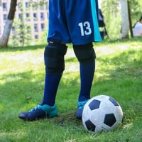 ONTYZZ Gyerek Térdvédő Fiúknak és Lányoknak, Állítható, Vastag SBR Párnával, Kerékpározáshoz, Tánchoz, Röplabdához, Mászáshoz - S méret (17-25 cm lábkerület) 5
