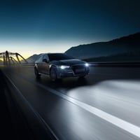 Halogénová žiarovka do svetlometov OSRAM Cool Blue Intense H4 +100 % jasu, 5000K LED efekt, 2 ks 5