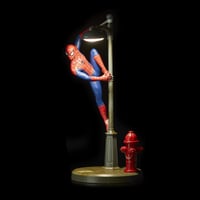 Paladone Spider-Man stolna svjetiljka - Službeno licencirana Marvel Disney Spotlight noćna svjetiljka, poklon za obožavatelje multiverzuma 2