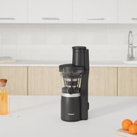 Storcător prin presare la rece Panasonic MJ-L700KXE – Storcător electric de fructe și legume, tub de alimentare de 75 mm, 150 W, negru mat 2
