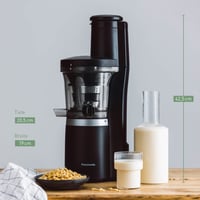 Storcător prin presare la rece Panasonic MJ-L700KXE – Storcător electric de fructe și legume, tub de alimentare de 75 mm, 150 W, negru mat 9