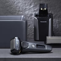 Holiaci strojček Panasonic Series 800 ES-LV97 na mokré aj suché holenie, čierny, 5-násobná holiaca hlava, lineárny motor 10