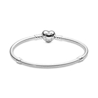 Strieborný náramok PANDORA so srdiečkovou sponou a zirkónom – striebro 925, biela, 19 cm 2