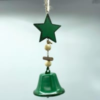 Pape Kunstgewerbe Karácsonyfadísz - 3 db Színes Fém Csengő Fa Csillagokkal, Zöld-Piros-Fehér, 28 cm Hosszú Függő Dekoráció 6