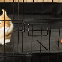 Králičia klietka pre domáce zvieratá PawHut so zakrytým strešným krytom, na vnútorné aj vonkajšie použitie, so spodnou táckou, 90x75x75 cm, zeleno-čierna 11