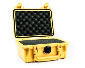 Peli 1120 Profesionalni zaštitni kofer s pjenastim umetkom, 2L, vodootporan IP67, za optičke i elektroničke uređaje, žuti