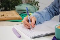 Stilou Pelikan Twist Eco P457 cu peniță medie din oțel inoxidabil și cartuș de cerneală, lavandă 2