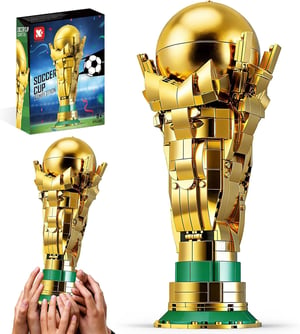 Model 3D DIY trofeu de fotbal PENGBU RC cu minifigurină de colecție pentru băieți și fete 12+, cadou de fotbal pentru adulți