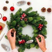 Pextian 28 db Havas Fenyőtoboz Szett - Karácsonyi Dekoráció Függő Zsinórral - Fenyőfa, Adventi Koszorú Díszítés, Téli DIY Kézműves Kellék 4