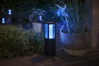 Set de bază lampă de exterior Philips Hue White and Color Ambiance Impress - Aluminiu negru, compatibil cu Alexa, Google Assistant și Apple HomeKit 10