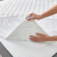 Nepremokavý chránič matraca PIKOLIN 200x200 cm, prešívaný a priedušný, povrch Silktouch, certifikát Oeko-Tex, do výšky 32 cm 8