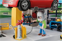 Playmobil Autószerelő Műhely 70202 - Játékszett 4 éves kortól, 153 db-os készlet szerelővel, autóval és emelőplatformmal 5