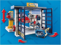 Playmobil Autószerelő Műhely 70202 - Játékszett 4 éves kortól, 153 db-os készlet szerelővel, autóval és emelőplatformmal 6