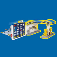 Playmobil Autószerelő Műhely 70202 - Játékszett 4 éves kortól, 153 db-os készlet szerelővel, autóval és emelőplatformmal 7