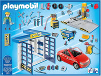 Playmobil Autószerelő Műhely 70202 - Játékszett 4 éves kortól, 153 db-os készlet szerelővel, autóval és emelőplatformmal 4