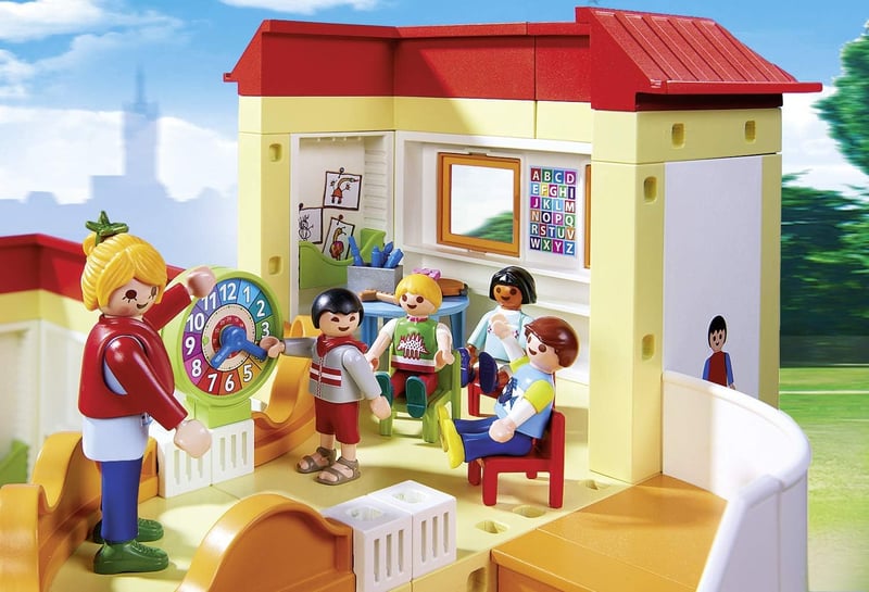 PLAYMOBIL City Life Óvoda Fény- és Hangeffektussal 4+ Éveseknek