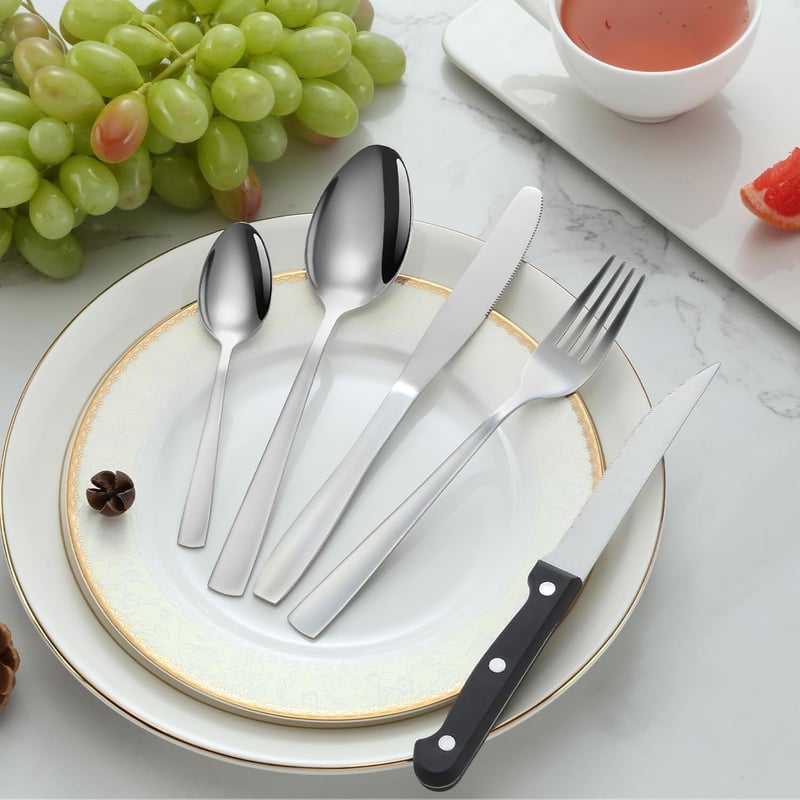 Pleafind 30 részes rozsdamentes evőeszköz készlet 6 személyre, steak késsel