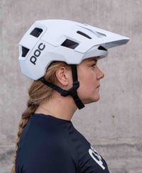 Cască de ciclism POC Kortal - Protecție maximă și ventilație excelentă pentru trasee de tip trail și enduro 6