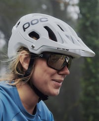 Cyklistická prilba POC Tectal – Maximálna ochrana a vynikajúce odvetranie pre trailové a enduro jazdy 6