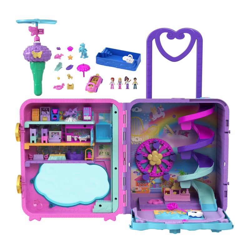 Polly Pocket Pollyville Dovolenkový kufrík na kolieskach – 4 bábiky, 1 vozidlo, 25+ doplnkov, pláž, promenáda, trojposchodový hotel s helikoptérou, HK