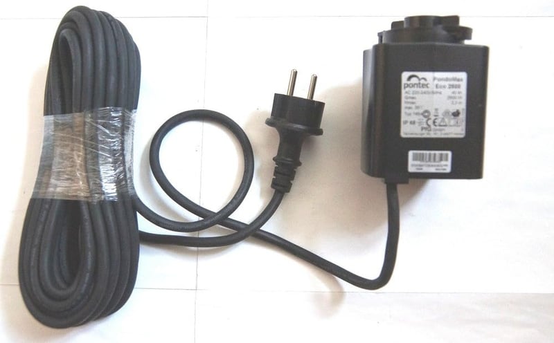 PONTEC PondoMax Eco 2500 Classic kék szűrőpumpa kerti tóhoz - 2.500 l/h, Classic