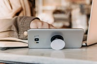 PopSockets Telefontartó Kiterjeszthető Állvánnyal, Átlátszó Zodiákus Dizájn - silver 2