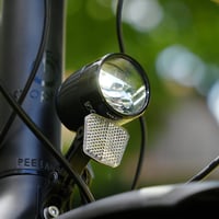 Predné LED svetlo na bicykel Prophete 100 lux s automatickým senzorom - čierne 6