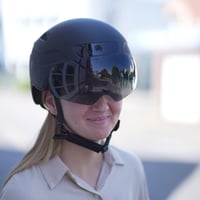 Inteligentná cyklistická prilba Prophete so štítom, HD kamerou, Bluetooth reproduktorom a diaľkovým ovládaním smerových svetiel, čierna, veľkosť M/L 10