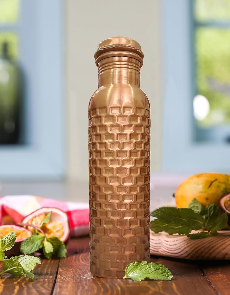 PRURA réz vízpalack szivárgásmentes rugós nyomásos ajurvédikus ivóedény - 950 ml, Design 13