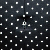 Krajčírska figurína Prym Prymadonna Polka Dots, čierno-biela s bodkami, veľkosť M (42-48), nastaviteľná výška, so značkovačom dĺžky sukne a vankúšikom na špendlíky 5