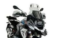 Puig 20764H Viacúčelové nastaviteľné aerodynamické deflektorové plexisklo, dymové, na motocykel 2