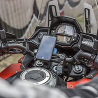 Quad Lock motoros kormányrögzítő telefontartó 2