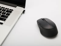 Bezdrôtová optická myš Rapoo M300 Silent - tmavosivá, 1600 DPI, Bluetooth a 2,4 GHz, tiché tlačidlá, ergonomická, kompatibilná s PC a Mac 6