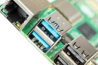Raspberry Pi 5 Miniszámítógép 2GB RAM - ARM Quad-Core 1.5GHz Processzor, Beépített WiFi és Bluetooth, Debian Alapú OS 3