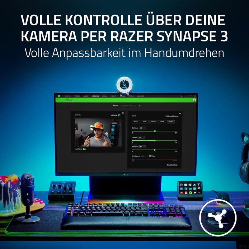 Razer Streaming Mikrofon - Kompakt Fekete Stúdióminőségű Mikrofon Windows Rendszerhez, 2,45" Kijelzővel, Digitális Kamerával Kompatibilis