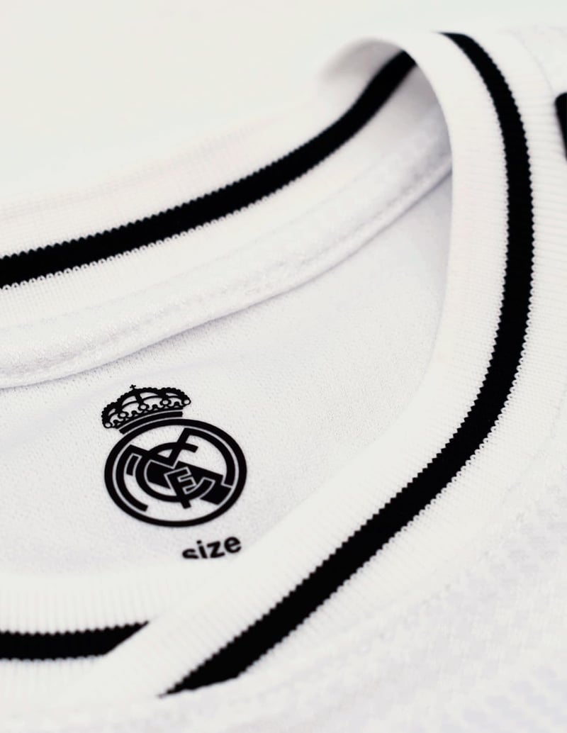 Real Madrid Unisex Hazai Mez 24/25 Szezon XXL-es méret