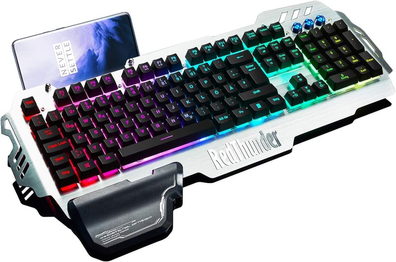 RedThunder K900 Gamer Billentyűzet RGB Világítással