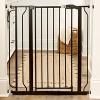 Regalo Deluxe Easy Step Extra Tall zaštitna vrata za djecu i kućne ljubimce, visina 91,4 cm, za otvore od 73,6 do 90 cm, crna 1