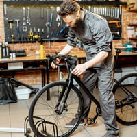 Suport metalic Relaxdays pentru 2 biciclete, cu accesorii de montare, 27 x 40,5 x 33 cm, negru 3