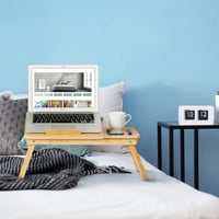 Relaxdays bambusový stolík na notebook na pohovku, skladací, nastaviteľná výška, sklopná doska, so zásuvkou, stolík do postele, prírodný 2