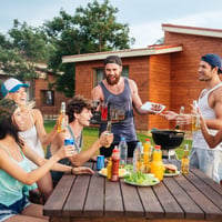 Relaxdays okrúhly servírovací podnos 2 ks, Ø 45 cm, protišmykový povrch, čašnícky podnos do gastronómie, čierny 3